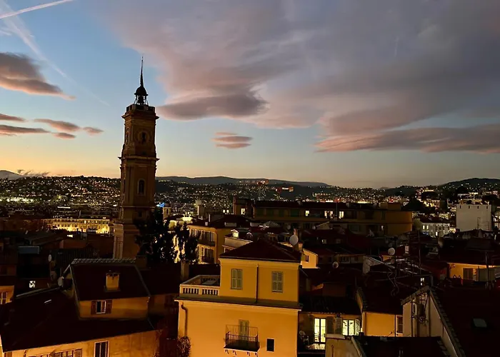 Providence - Elegant F3, Vue Incroyable, Balcon,Ascenseur, Wifi